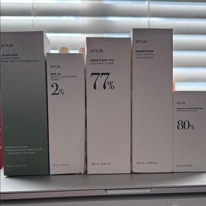 Anua skincare set (5 products)